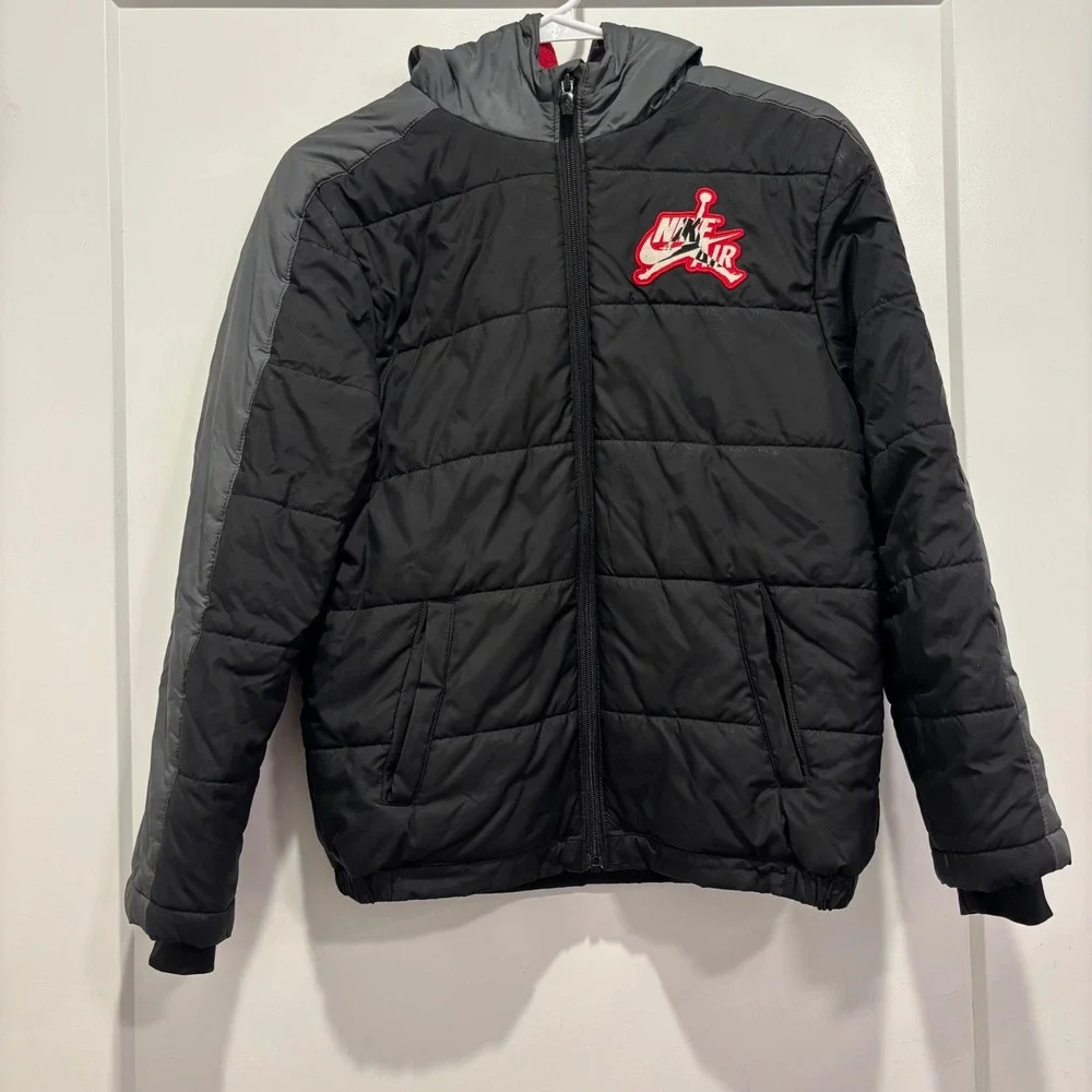 Jordan Boys Black Grey Nike Air Jumpman Hooded Puffer Jacket Large 12-13 Years